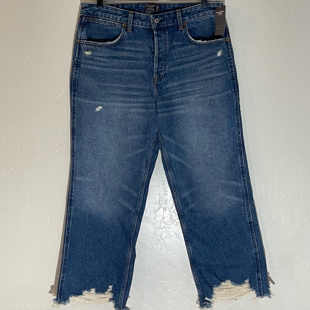 Annie High Rise Straight Leg Distressed Jeans – Size 32